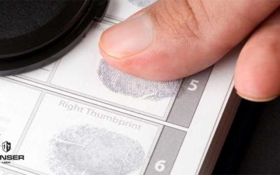 اثر انگشت بر روی کاغذ
